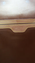 Load image into Gallery viewer, Louis Vuitton Monogram Montsouris GM