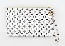 Load image into Gallery viewer, Louis Vuitton Monogram Jungle Neverfull Pochette White