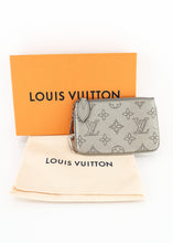 Load image into Gallery viewer, Louis Vuitton Mahina Key Pouch Silver