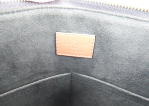 Louis Vuitton Monogram V Tote MM Black