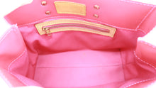 Load image into Gallery viewer, Louis Vuitton Monogram Vernis Reade Pink