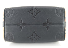 Load image into Gallery viewer, Louis Vuitton Wild at Heart Empreinte Speedy 25 Bandouliere Leopard