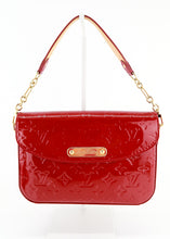 Load image into Gallery viewer, Louis Vuitton Vernis Monogram Rodeo Red