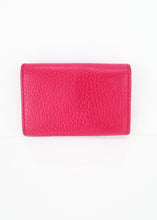 Load image into Gallery viewer, Gucci Calfskin 6 Key Holder Pink