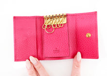 Load image into Gallery viewer, Gucci Calfskin 6 Key Holder Pink