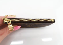 Load image into Gallery viewer, Louis Vuitton Monogram Key Pouch