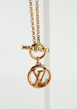 Load image into Gallery viewer, Louis Vuitton Gold Louise Necklace