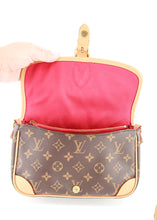 Load image into Gallery viewer, Louis Vuitton Monogram Diane Pink