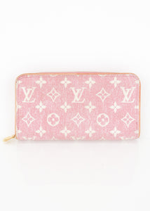 Louis Vuitton Monogram Denim Zippy Pink