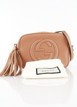 Load image into Gallery viewer, Gucci Pebbled Calfskin Soho Disco Camelia