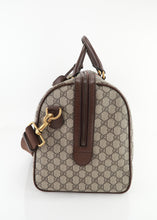 Load image into Gallery viewer, Gucci Supreme Canvas Savoy Medium Duffle