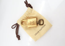 Load image into Gallery viewer, Louis Vuitton Monogram Speedy 30 Bandouliere