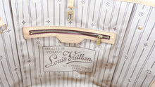 Load image into Gallery viewer, Louis Vuitton Monogram Neverfull MM
