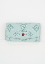 Load image into Gallery viewer, Louis Vuitton Mahina Key Holder Blue