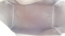 Load image into Gallery viewer, Louis Vuitton Monogram Speedy 25