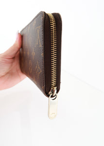 Louis Vuitton Monogram Zippy Wallet