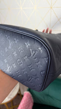 Load image into Gallery viewer, Louis Vuitton Empreinte Neverfull MM Navy