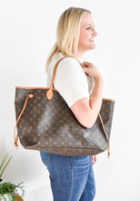 Load image into Gallery viewer, Louis Vuitton Monogram Neverfull GM