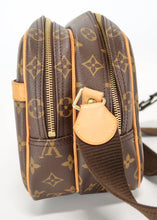 Load image into Gallery viewer, Louis Vuitton Monogram Reporter