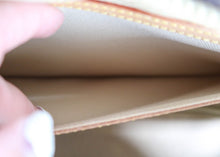 Load image into Gallery viewer, Louis Vuitton Monogram Reporter