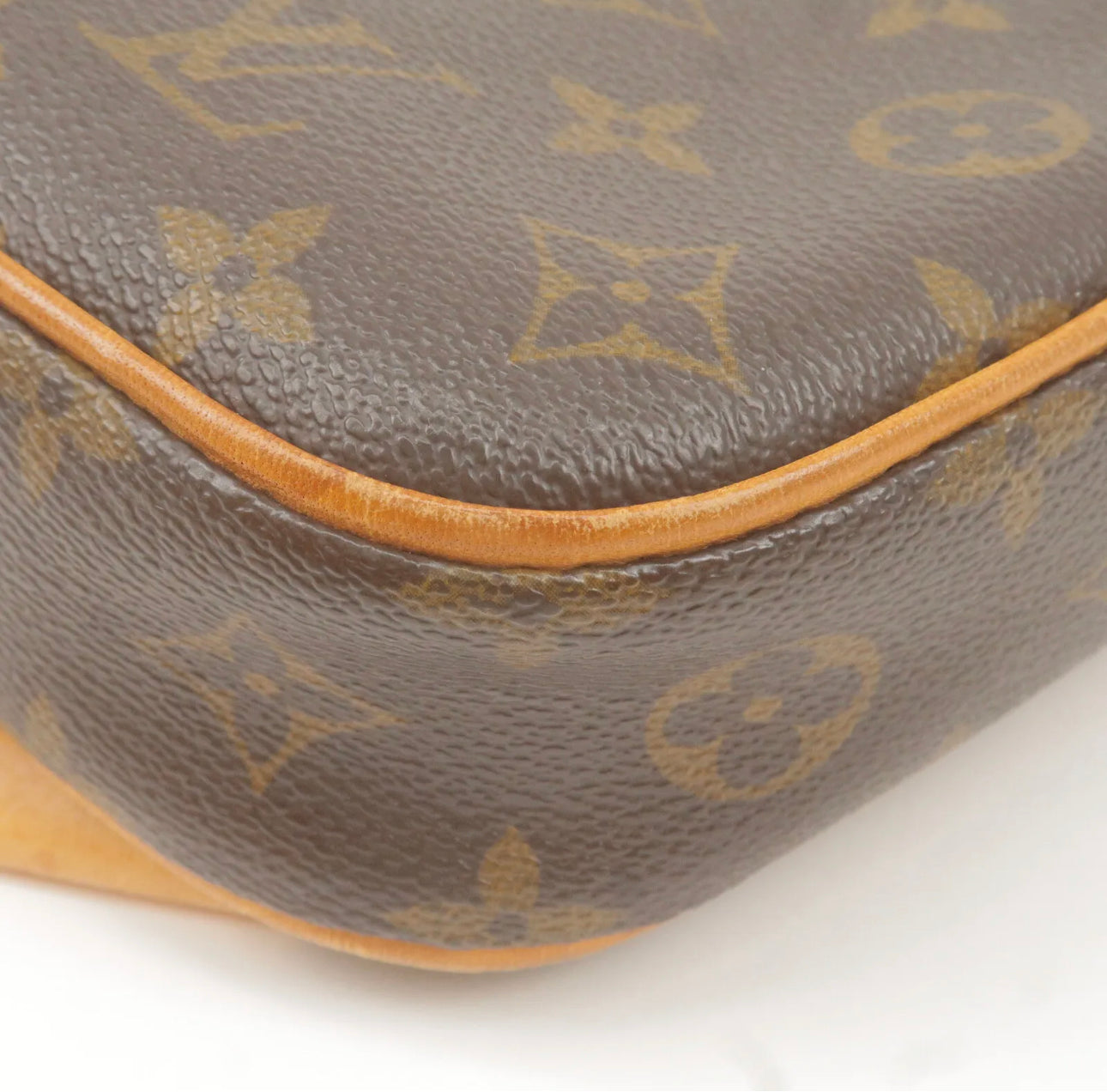 Louis Vuitton Monogram Pochette Gange – DAC