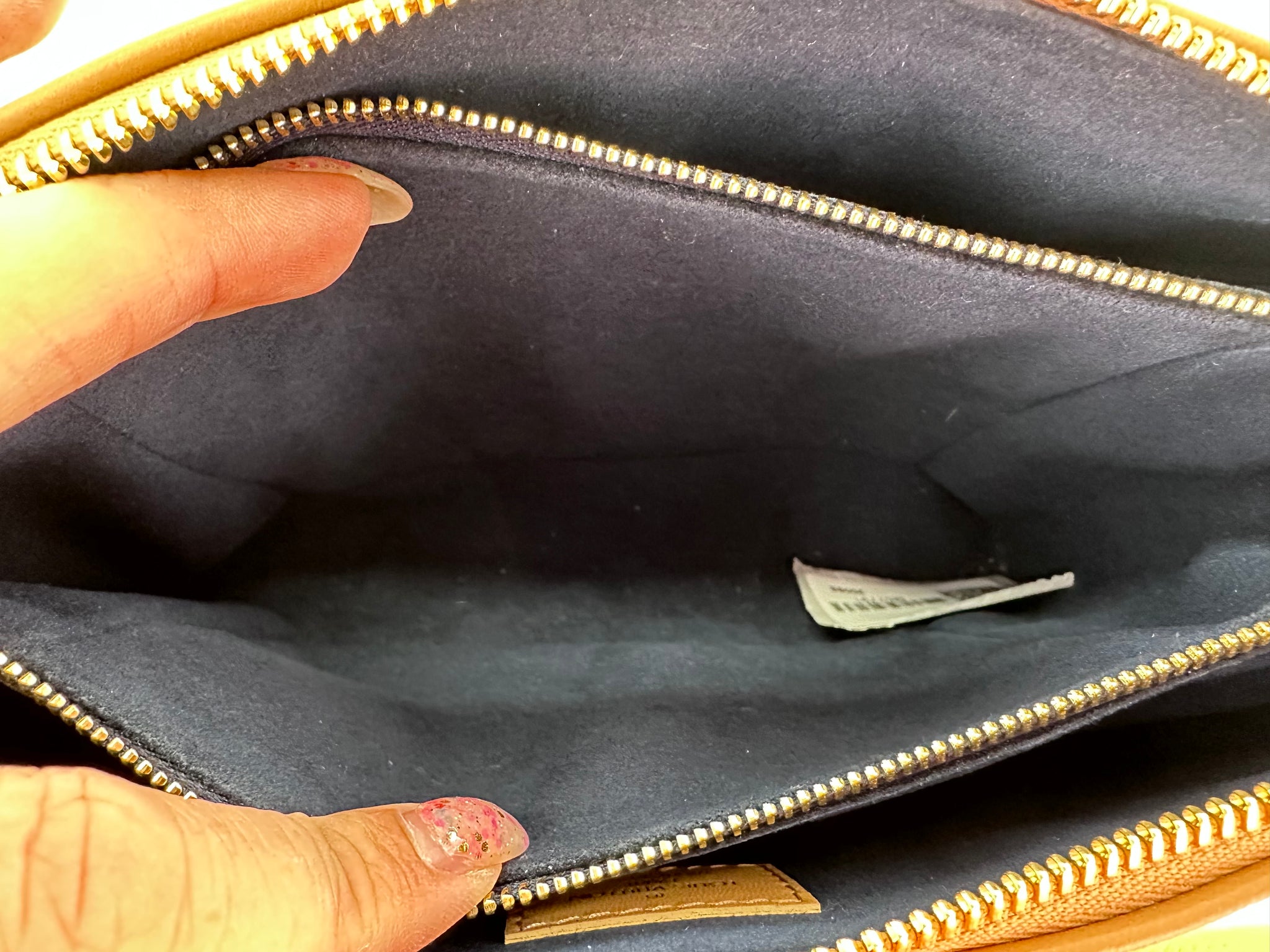 lv zipper wallet real vs fake