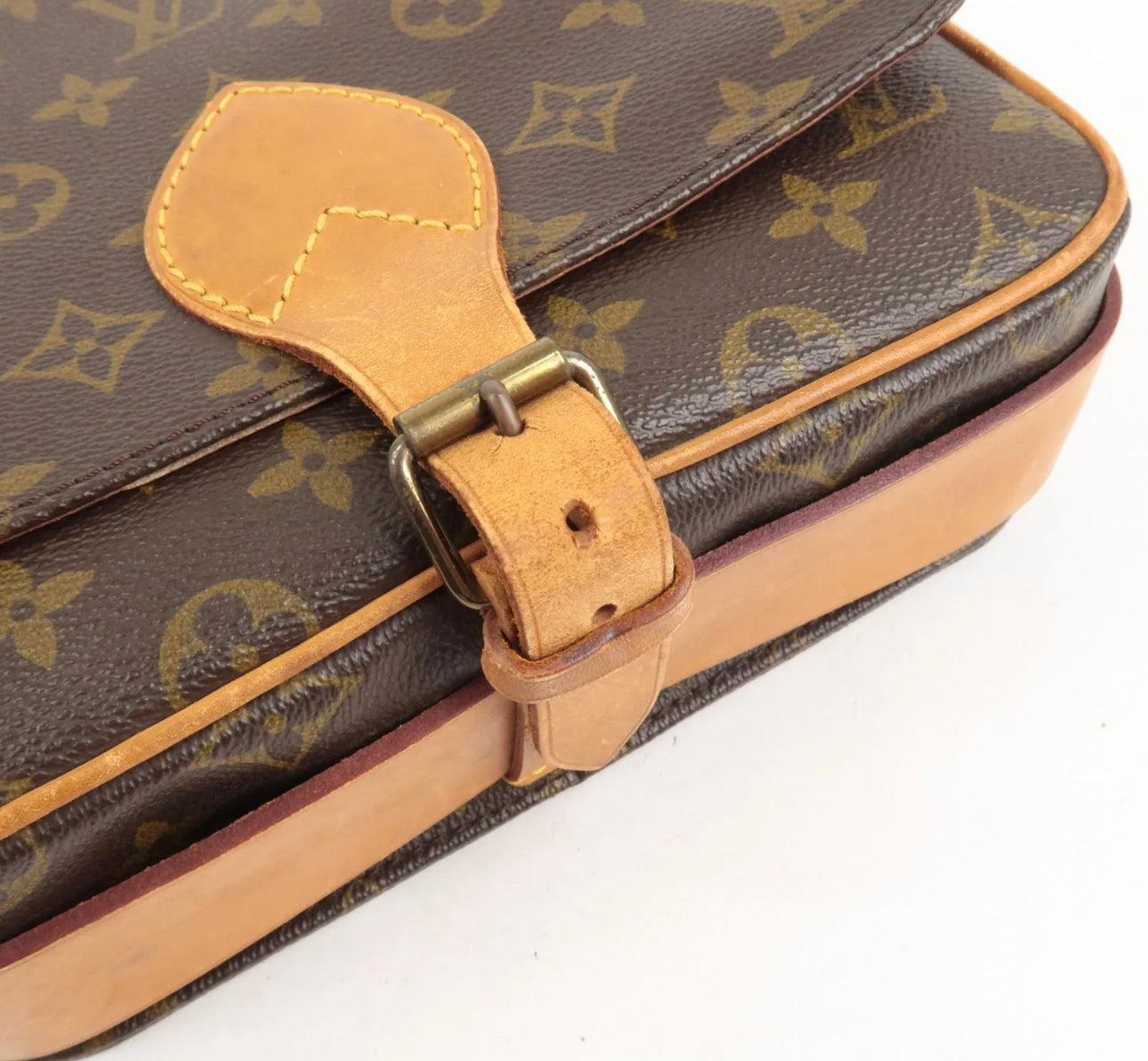 ❌❌💥Louis Vuitton Cartouchiere MM Crossbody Bag 💼