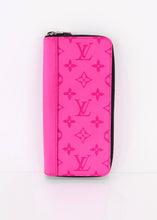 Load image into Gallery viewer, Louis Vuitton Taigarama Pink Zippy Wallet