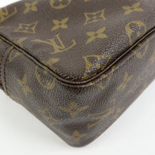 Load image into Gallery viewer, Louis Vuitton Monogram Toiletry 28