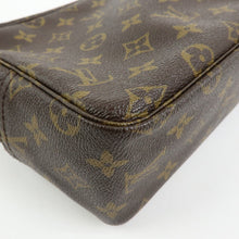 Load image into Gallery viewer, Louis Vuitton Monogram Toiletry 28