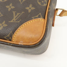 Load image into Gallery viewer, Louis Vuitton Monogram Trocadero 27