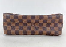 Load image into Gallery viewer, Louis Vuitton Damier Ebene Toiletry 25