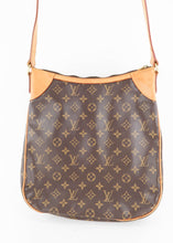 Load image into Gallery viewer, Louis Vuitton Monogram Odeon MM