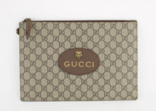 Load image into Gallery viewer, Gucci Supreme Neo Vintage Clutch