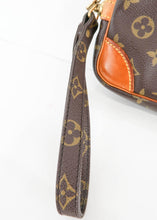 Load image into Gallery viewer, Louis Vuitton Monogram Dragonne Clutch