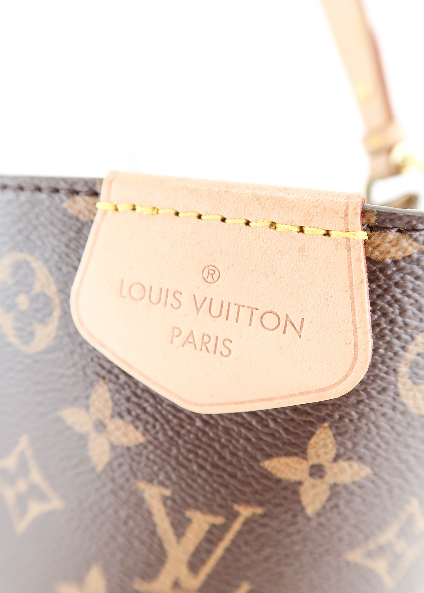 Louis Vuitton Graceful mm Beige Monogram