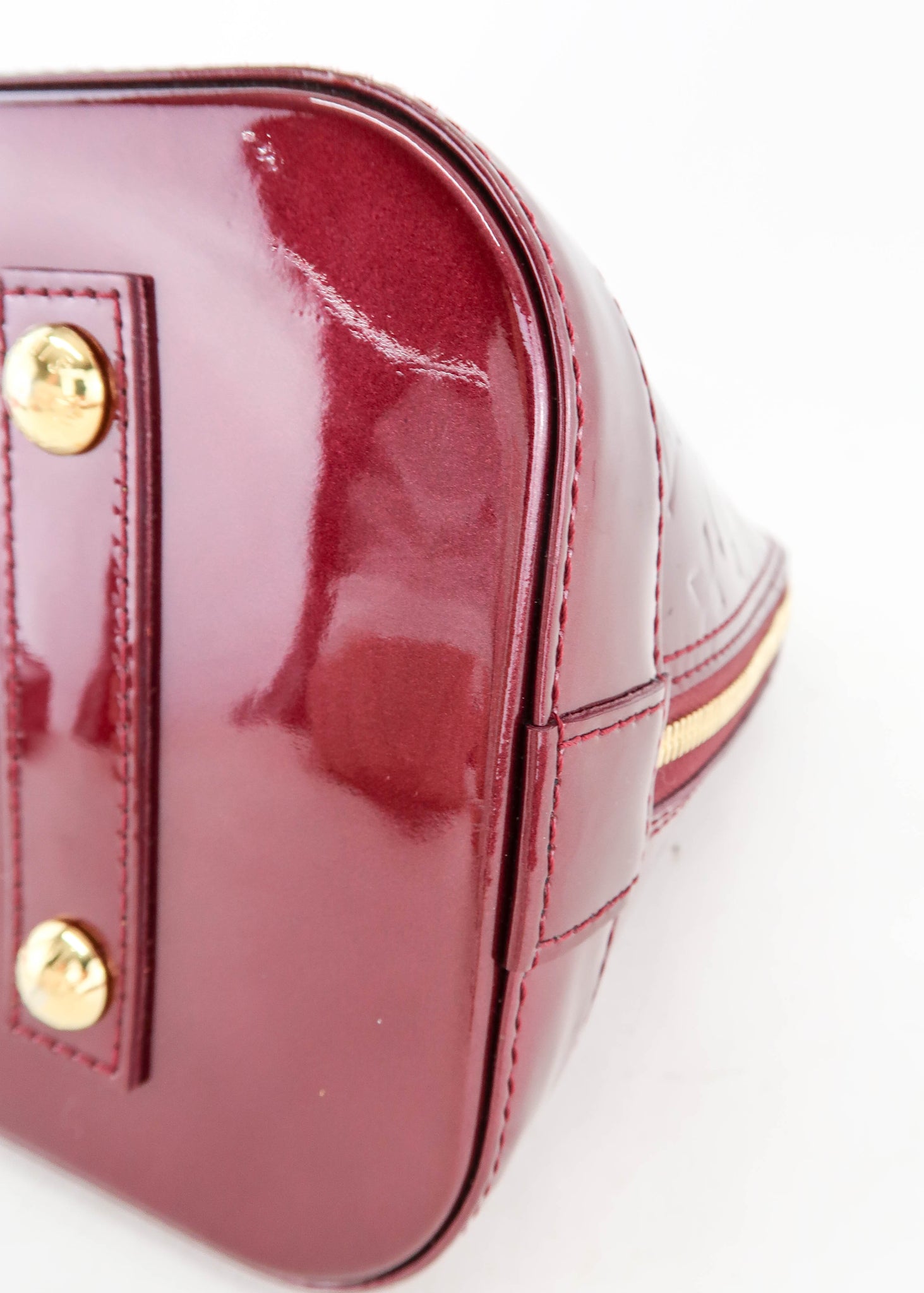 Louis Vuitton Vernis Alma MM - Burgundy Handle Bags, Handbags - LOU483383