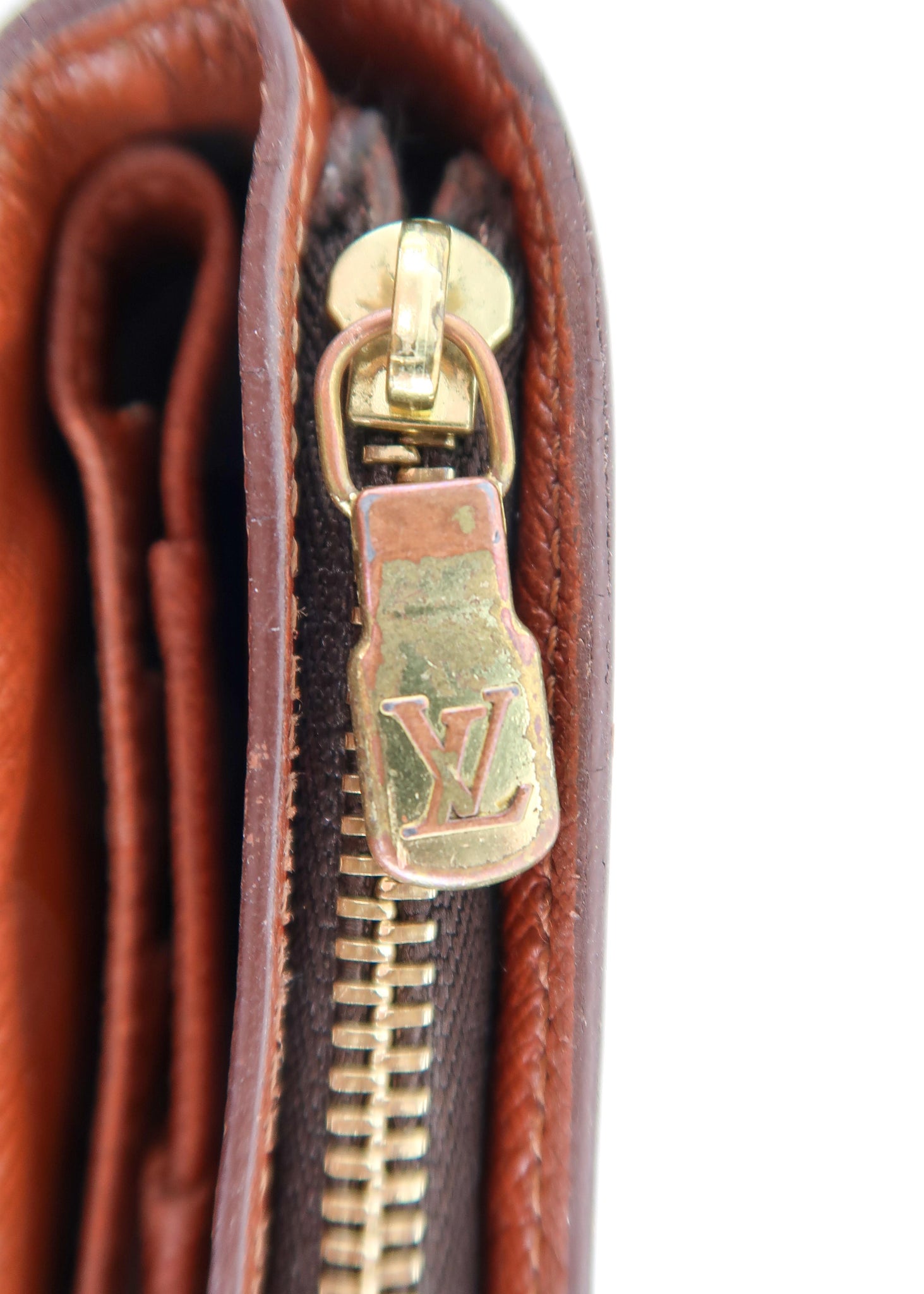 Louis Vuitton Monogram Compact Wallet – DAC