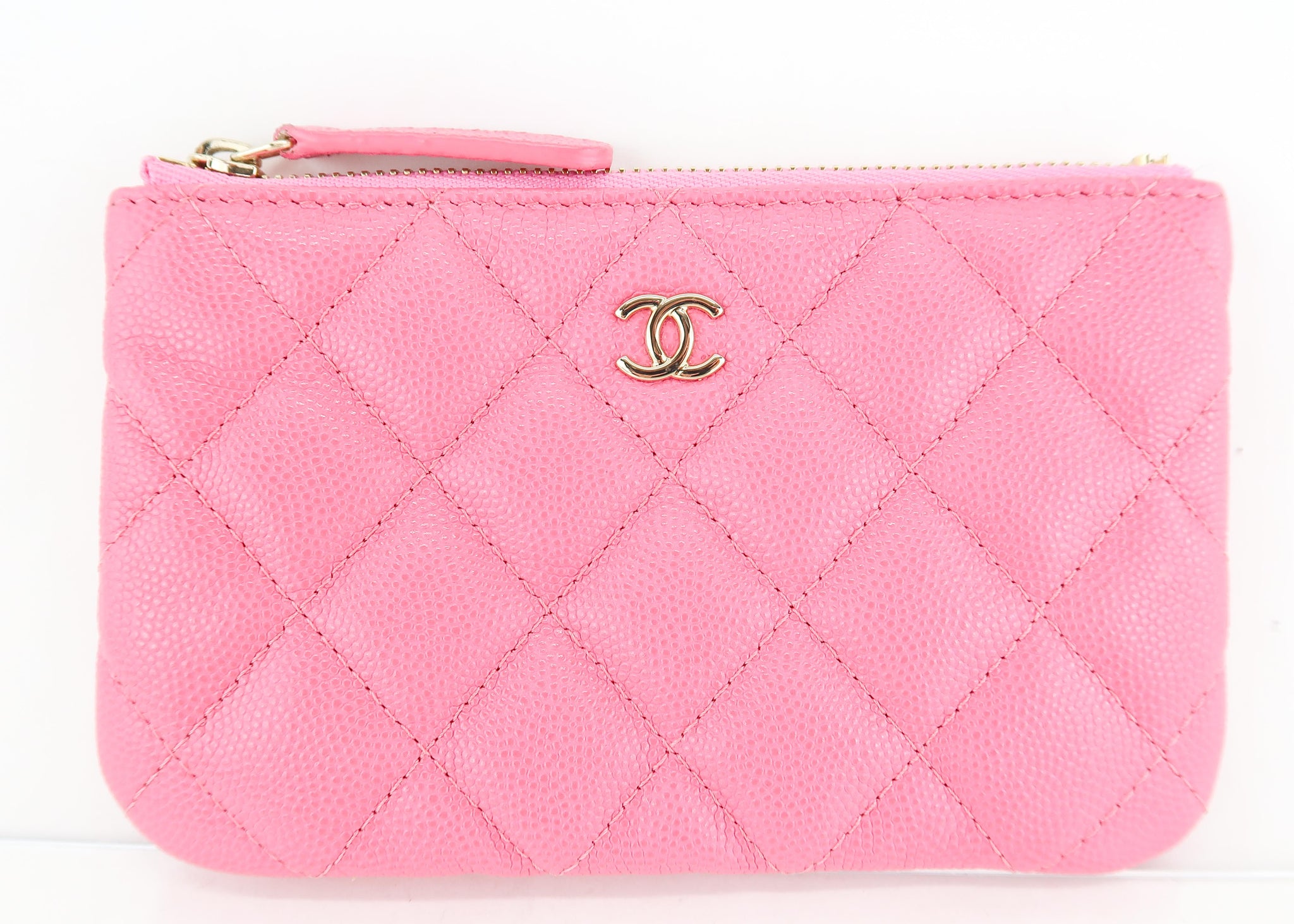 Classic O Case Pouch Quilted Caviar Mini