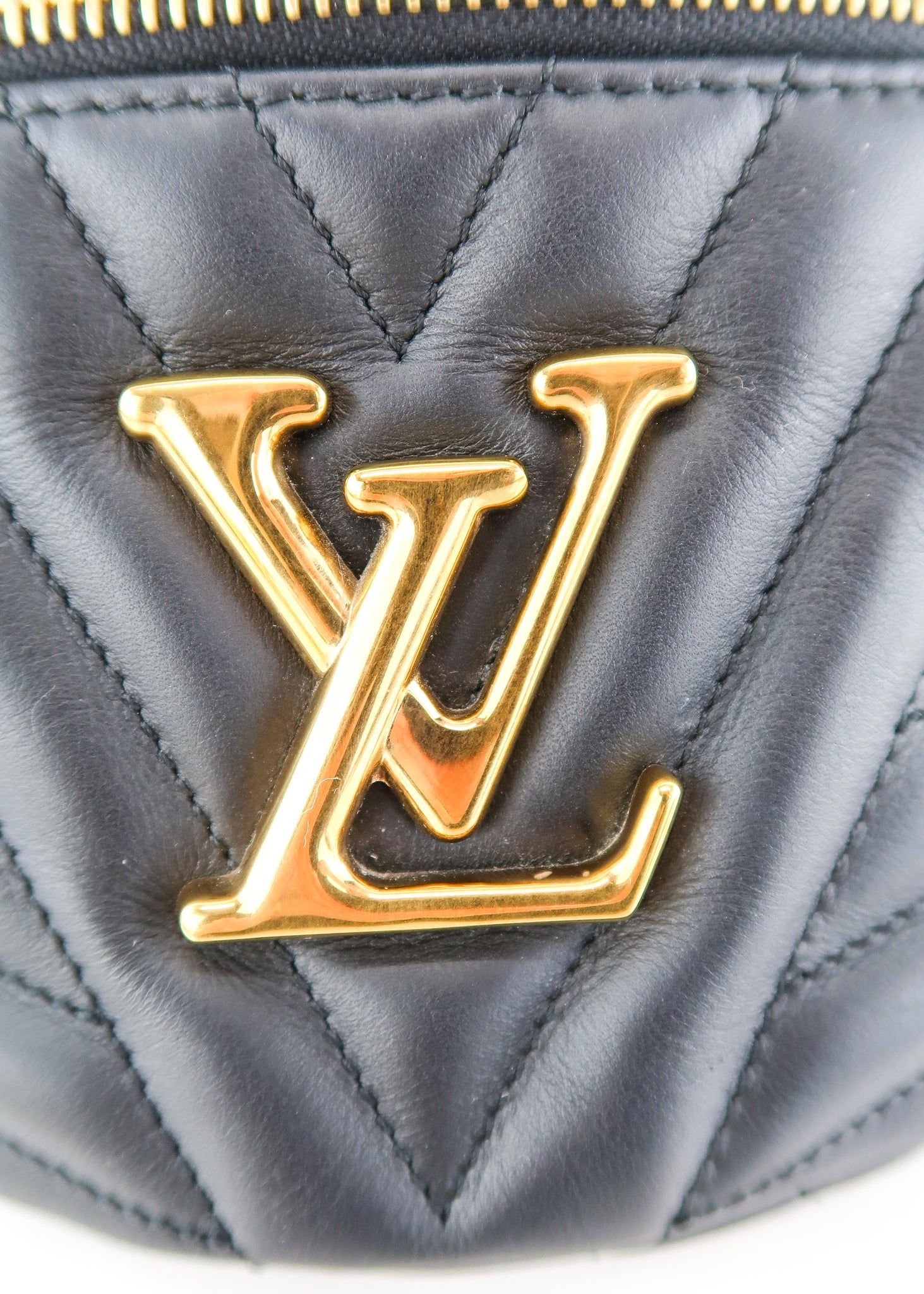 Louis Vuitton Wave Bumbag Black - LVLENKA Luxury Consignment