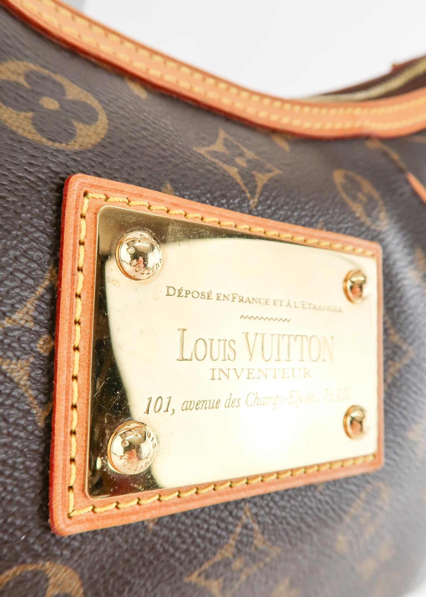 Louis Vuitton Monogram Canvas Thames GM Bag Louis Vuitton