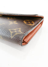 Load image into Gallery viewer, Louis Vuitton Monogram International Wallet