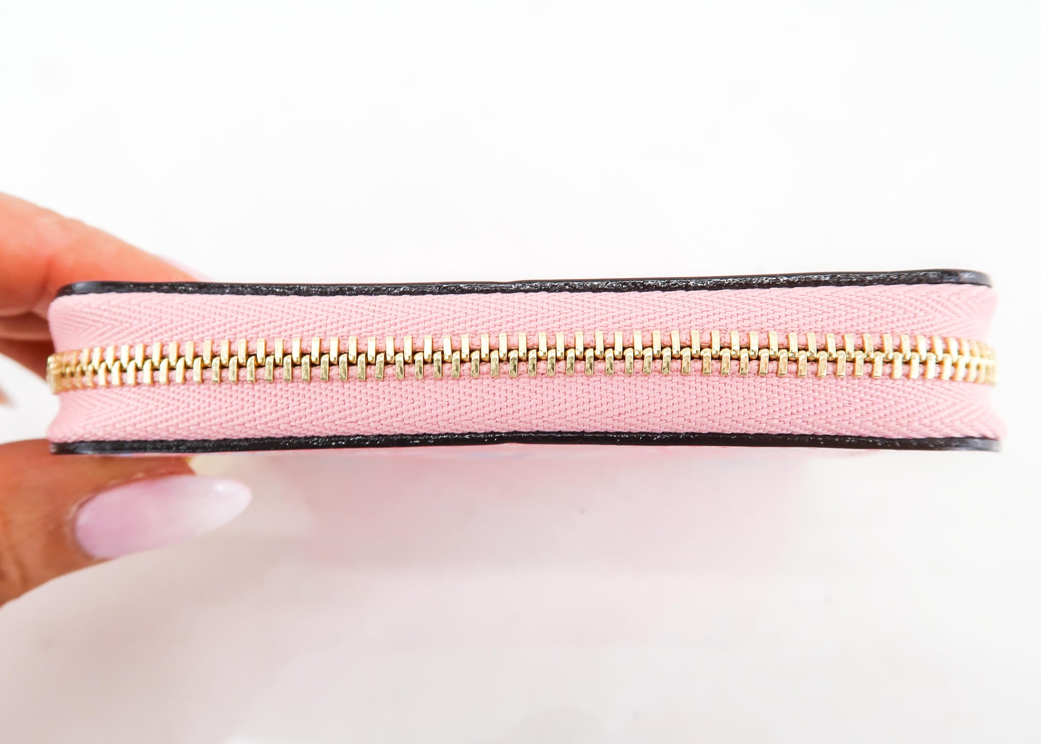 Pink Gradient Monogram Vernis leather of Louis Vuitton Zippy coin purse For  Sale at 1stDibs
