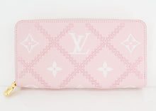 Load image into Gallery viewer, Louis Vuitton Empriente Broderies Zippy Pink