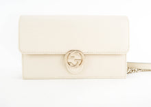Load image into Gallery viewer, Gucci Interlock Wallet On A Chain Ivory