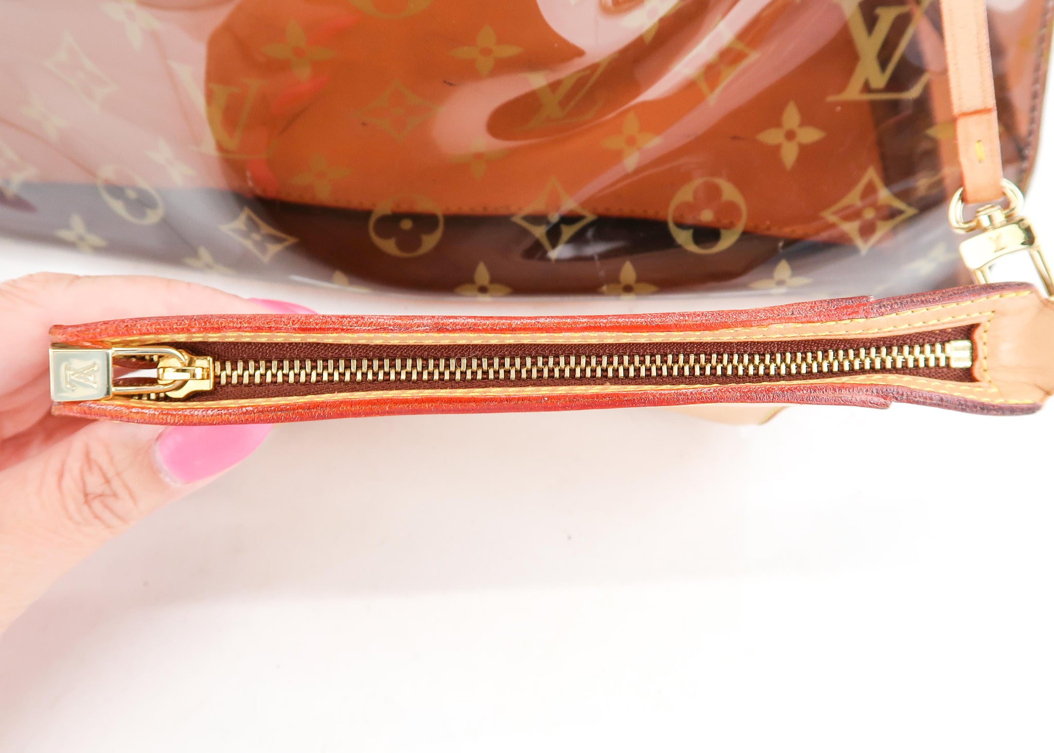 Louis Vuitton Cabas Clear Translucent Amber Monogram Cruise Gm with Pouch  234135 at 1stDibs