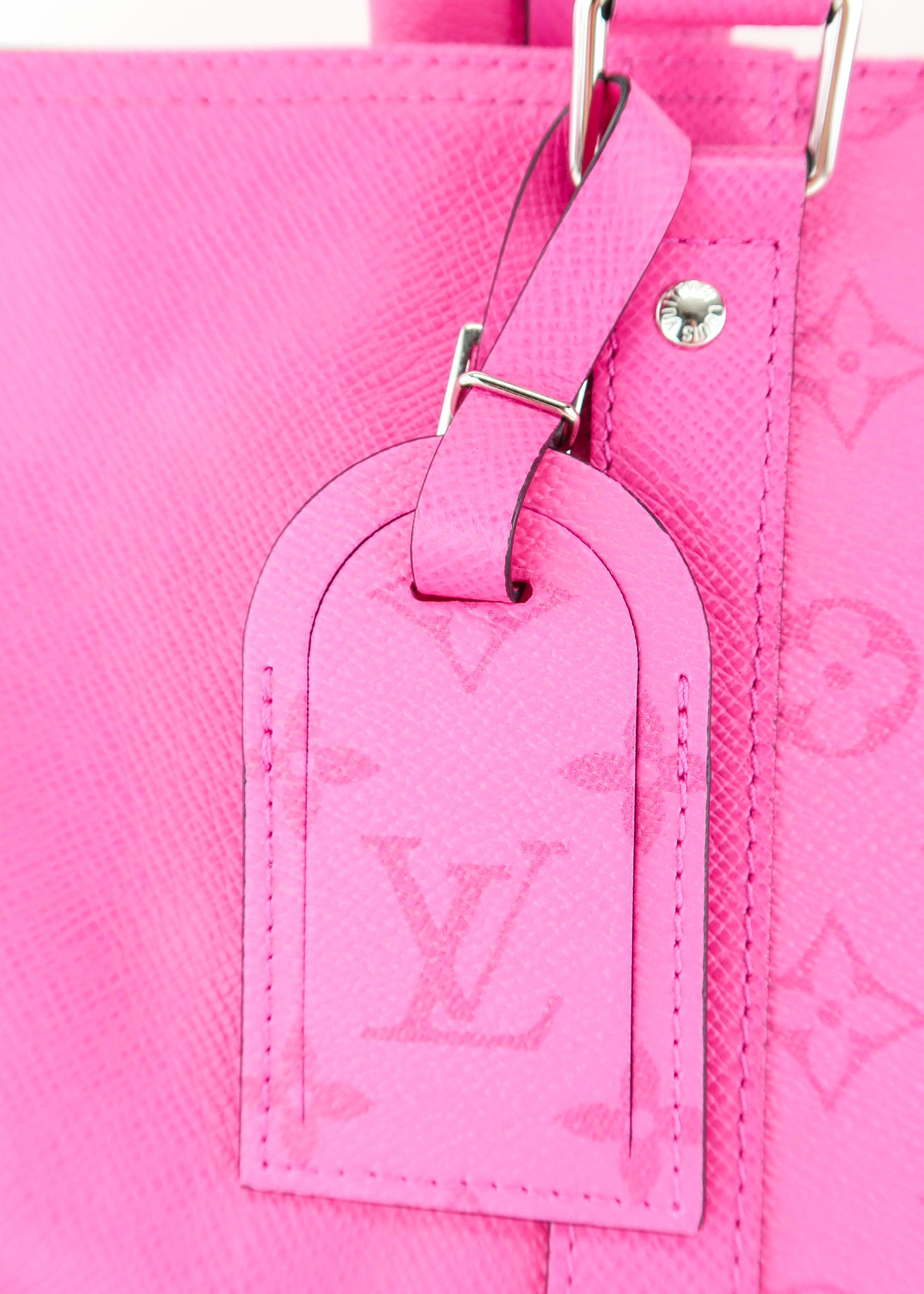 Louis Vuitton Rose Taigarama Keepall 50 Bandouliere – DAC