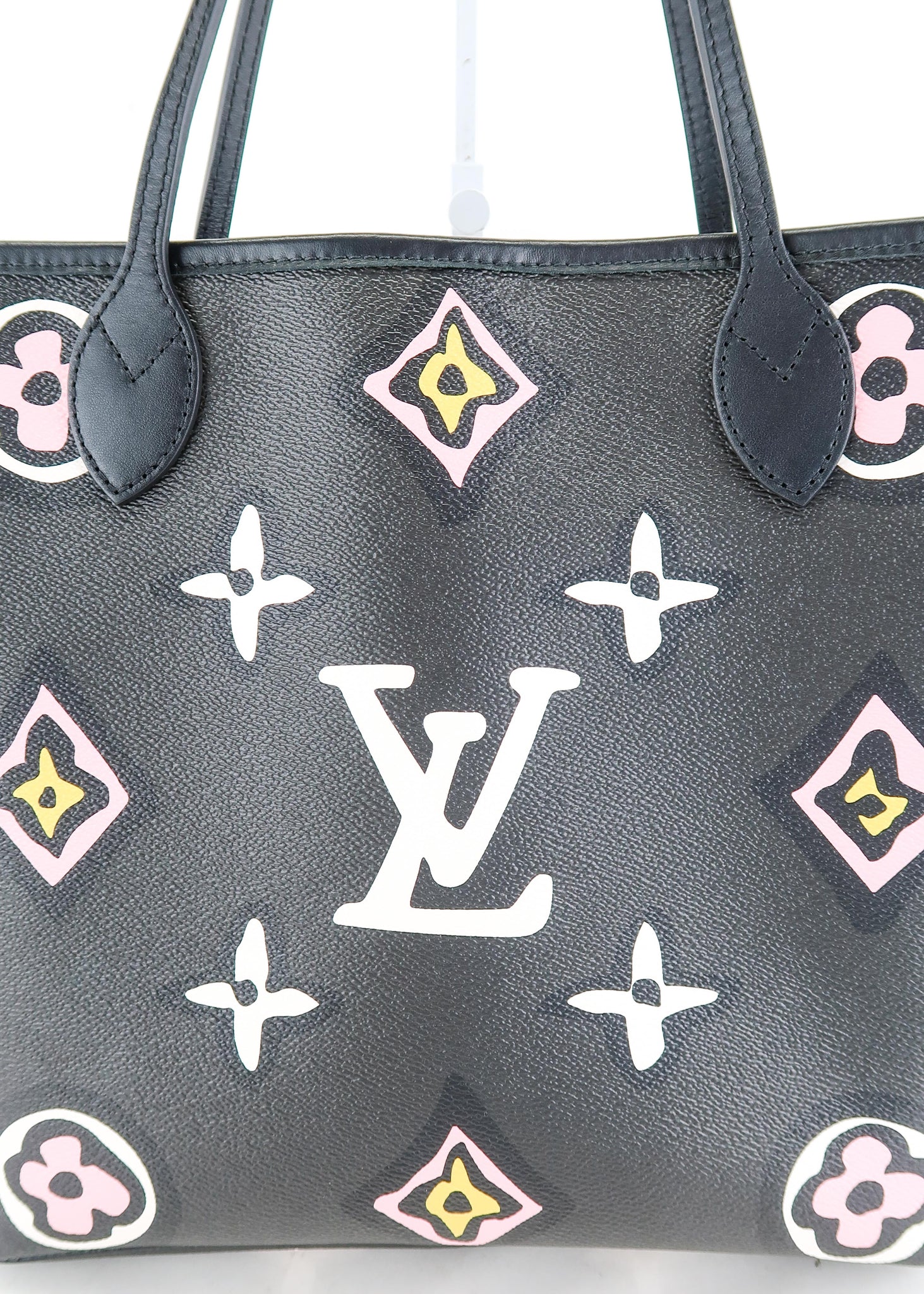 Louis Vuitton LV Women Neverfull MM Tote Bag Wild at Heart Black