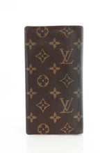 Load image into Gallery viewer, Louis Vuitton Monogram Checkbook Cover