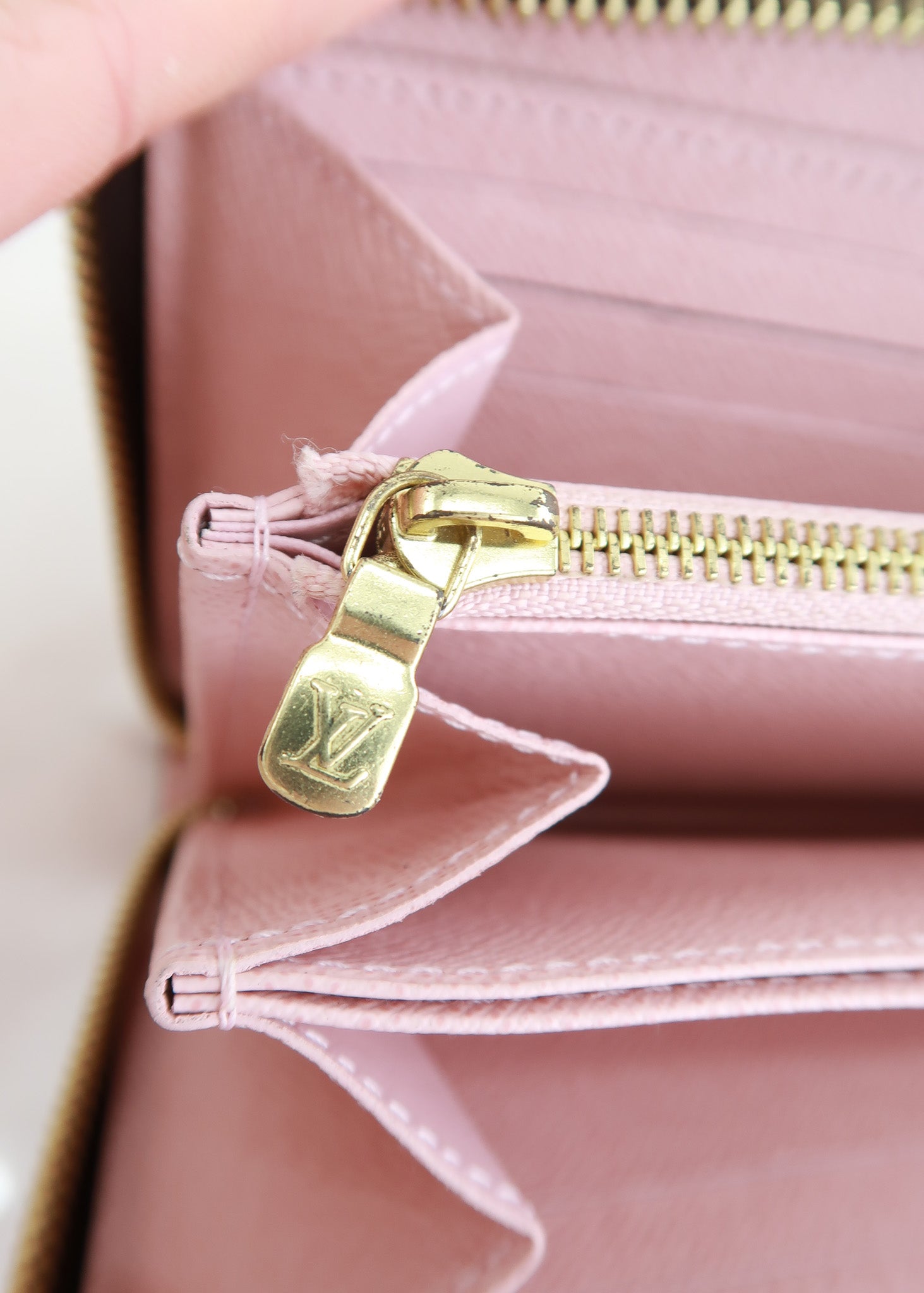 Louis Vuitton Monogram Zippy Wallet Rose Ballerine – DAC